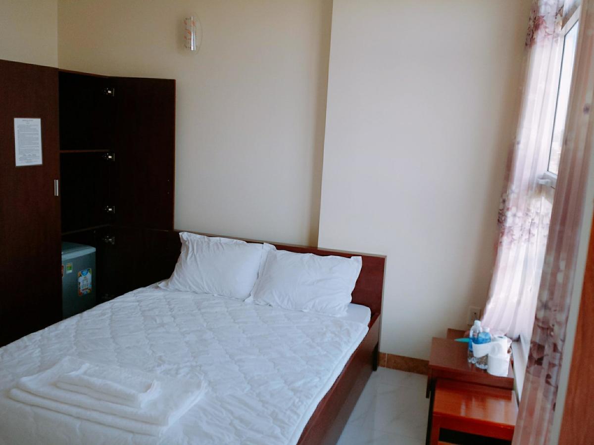 Hotel Tan Phu Lagi Bagian luar foto
